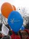 Luftballon
Mit dem Motto “Steig um! www.oekostrom.at waren einige hundert Luftballons beschriftet, die an die Demonstranten verteilt wurden. 