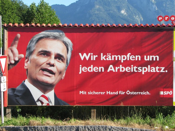 Aufruf an die SPÖ Wähler
''Wir kämpfen um jeden Arbeitsplatz'', doch die geltenden Steuergesetze stehen im krassen Gegensatz zu diesem Wahlplakat zur Nationalratswahl September 2013.