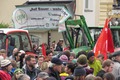 Unabhängiger Bauernverband gegen TTIP
Mit mehreren Traktoren und vielen Transparenten war der UBV auf der Anti TTIP Demo vertreten.